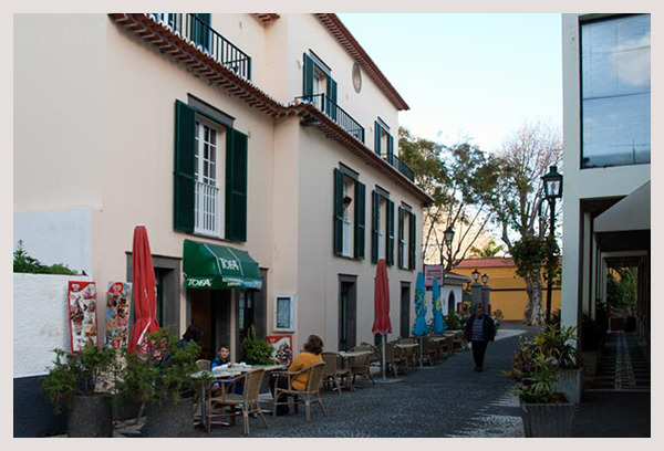 Amparo Hotel Machico  Exterior photo