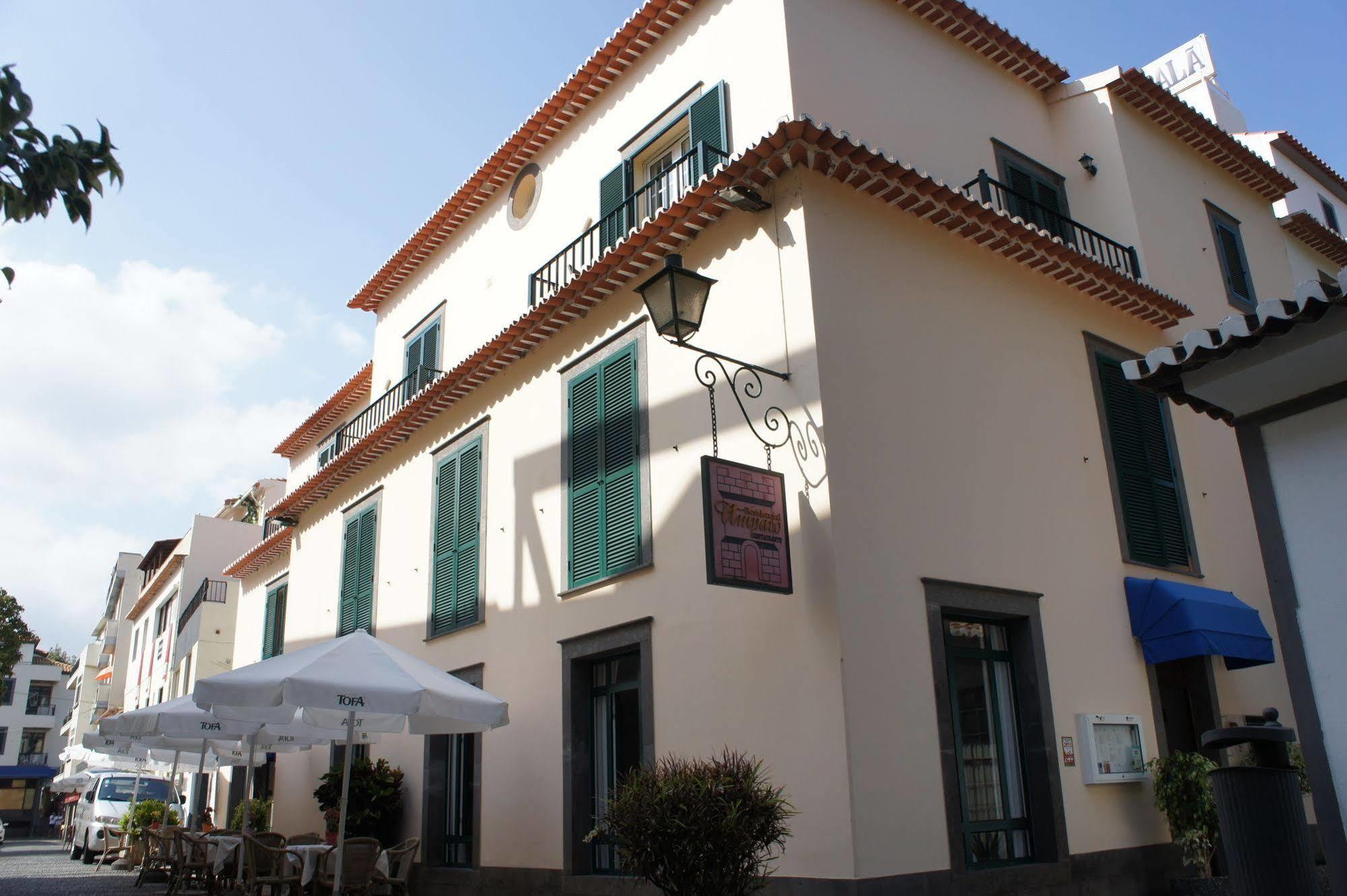 Amparo Hotel Machico  Exterior photo